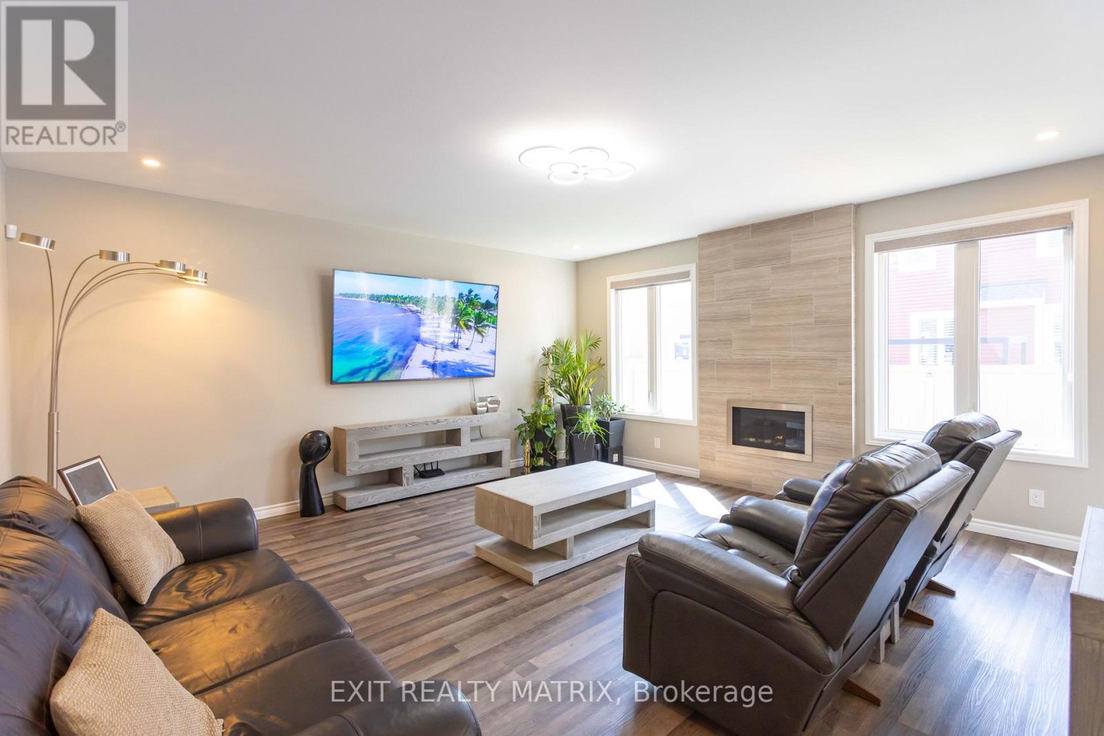 Condos for Sale in Ottawa – 555 ARUM TERRACE, Ottawa – By Peter Sagos - Image 20