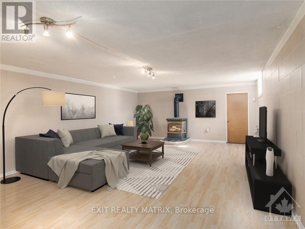 2 Bedroom for Sale in Russell – 954 NOTRE DAME STREET – By Peter Sagos - Image 17