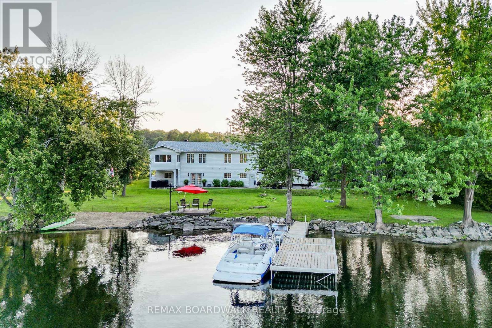100 MCCULLOUGHS LANDING - 1