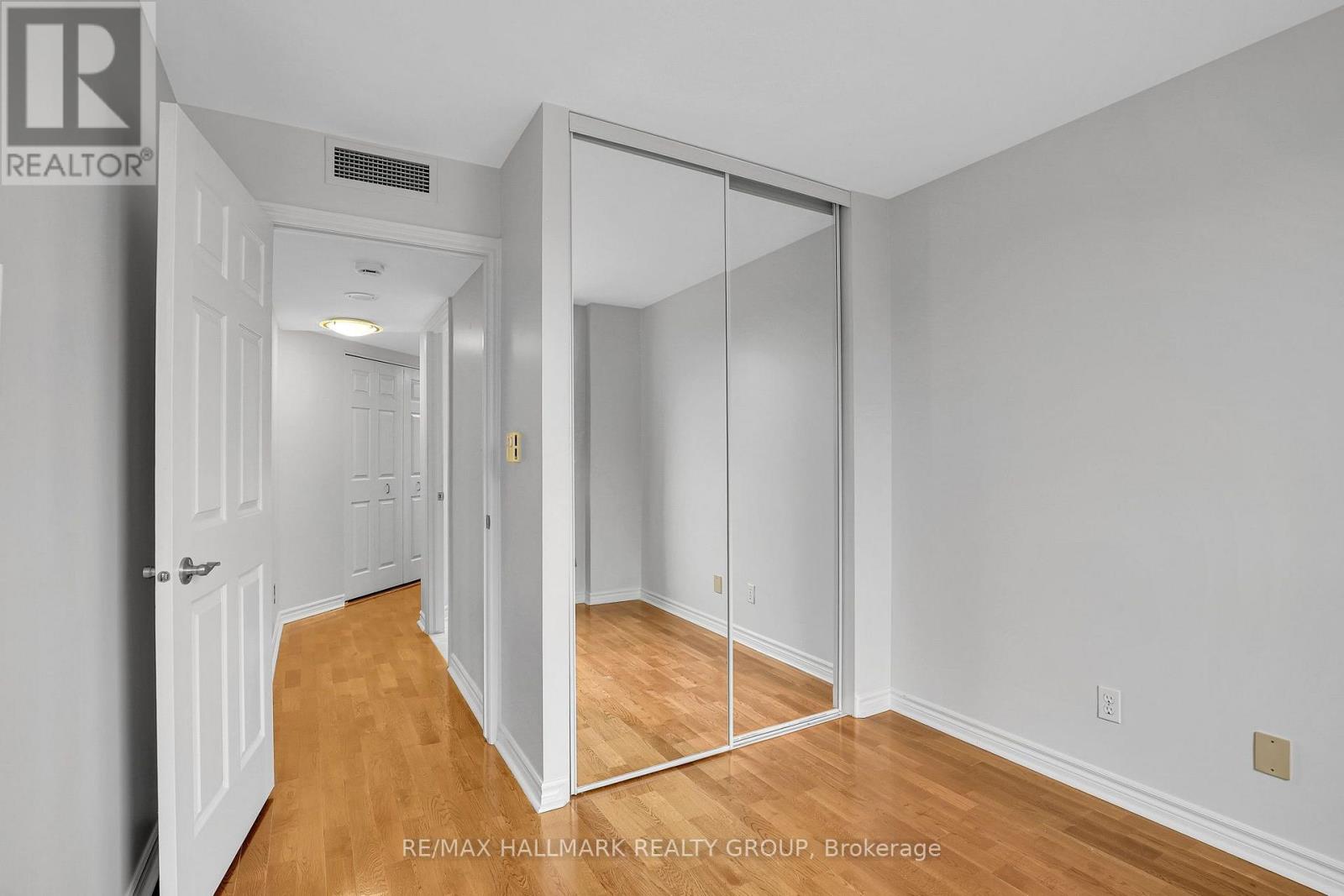 #502 3105 CARLING AVENUE - 19
