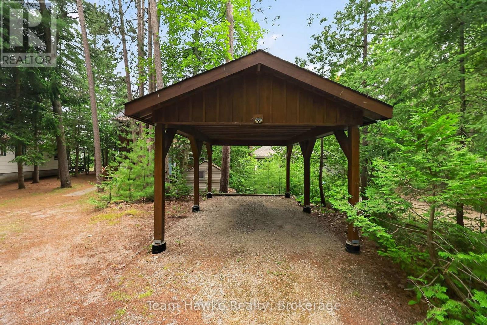 698 TINY BEACHES ROAD S - 5