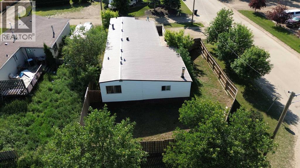 5220 44 Street - 2