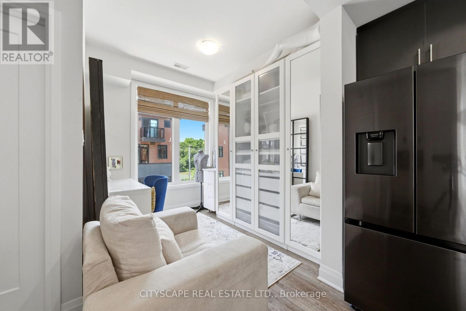 #28 2 WILLOW STREET - Image 7