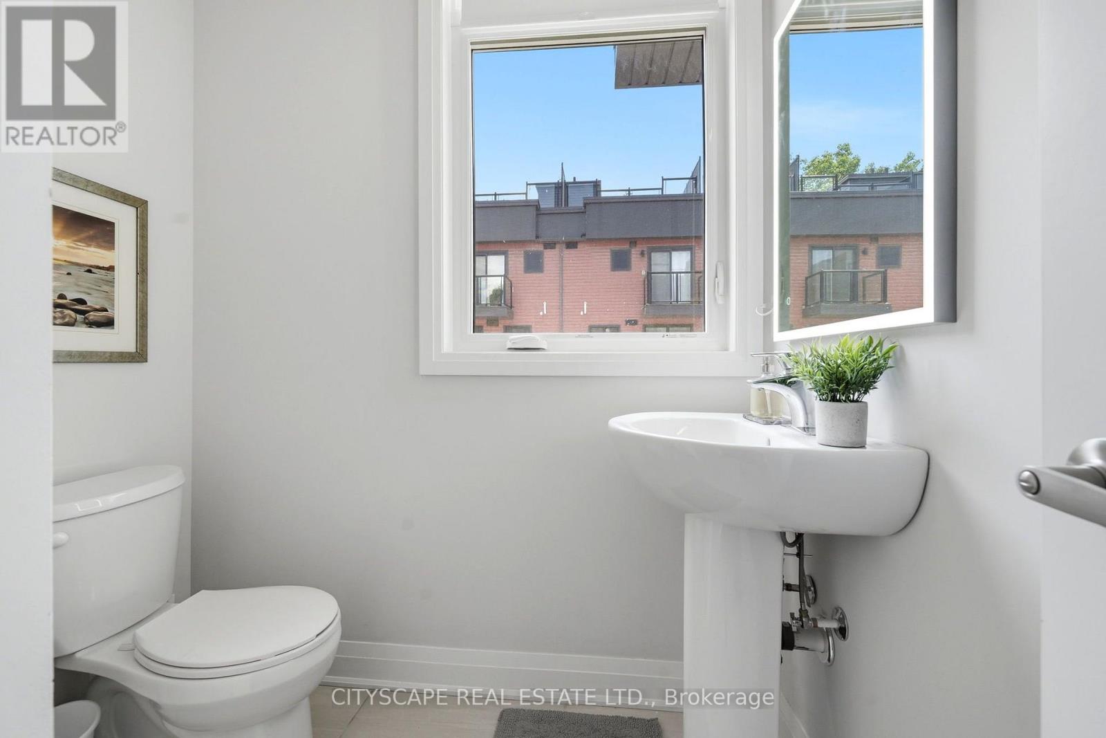 #28 2 WILLOW STREET - Image 21