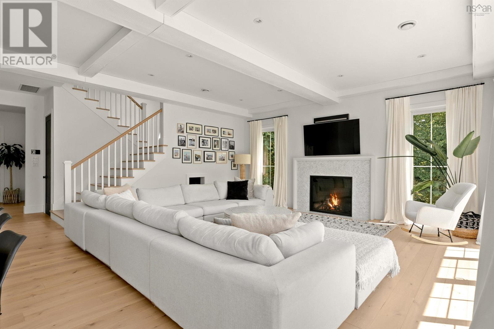 571 Duart Avenue - 10
