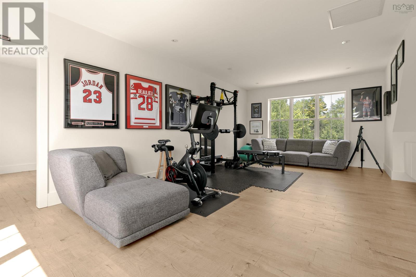 571 Duart Avenue - 43