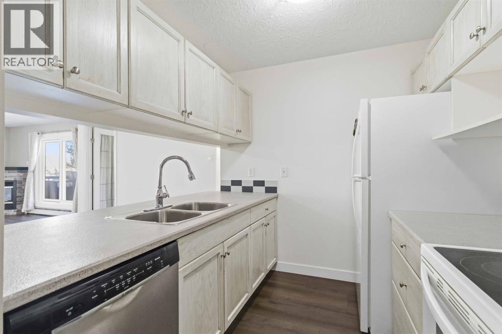 #224 200 Richard Street - 11