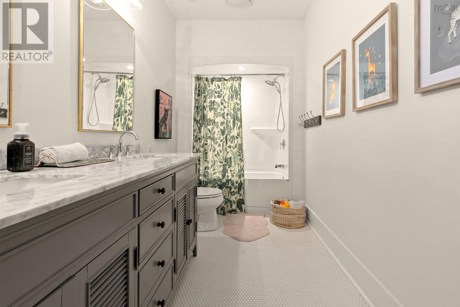 571 Duart Avenue - 39