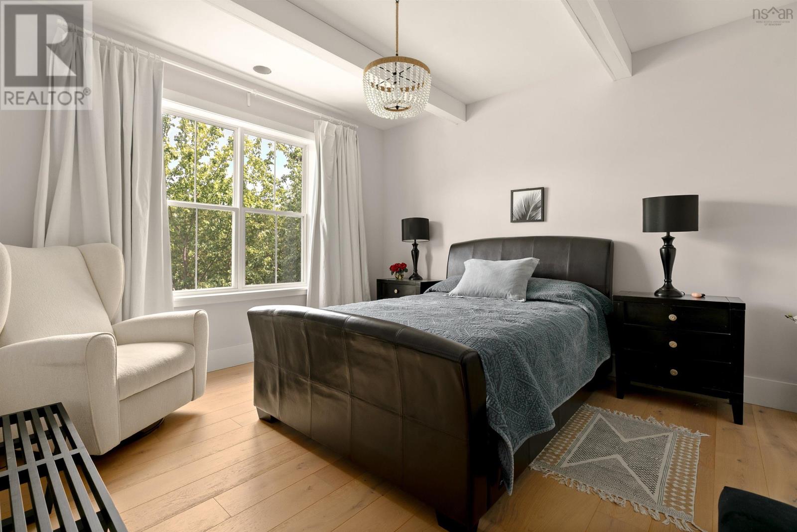 571 Duart Avenue - 38