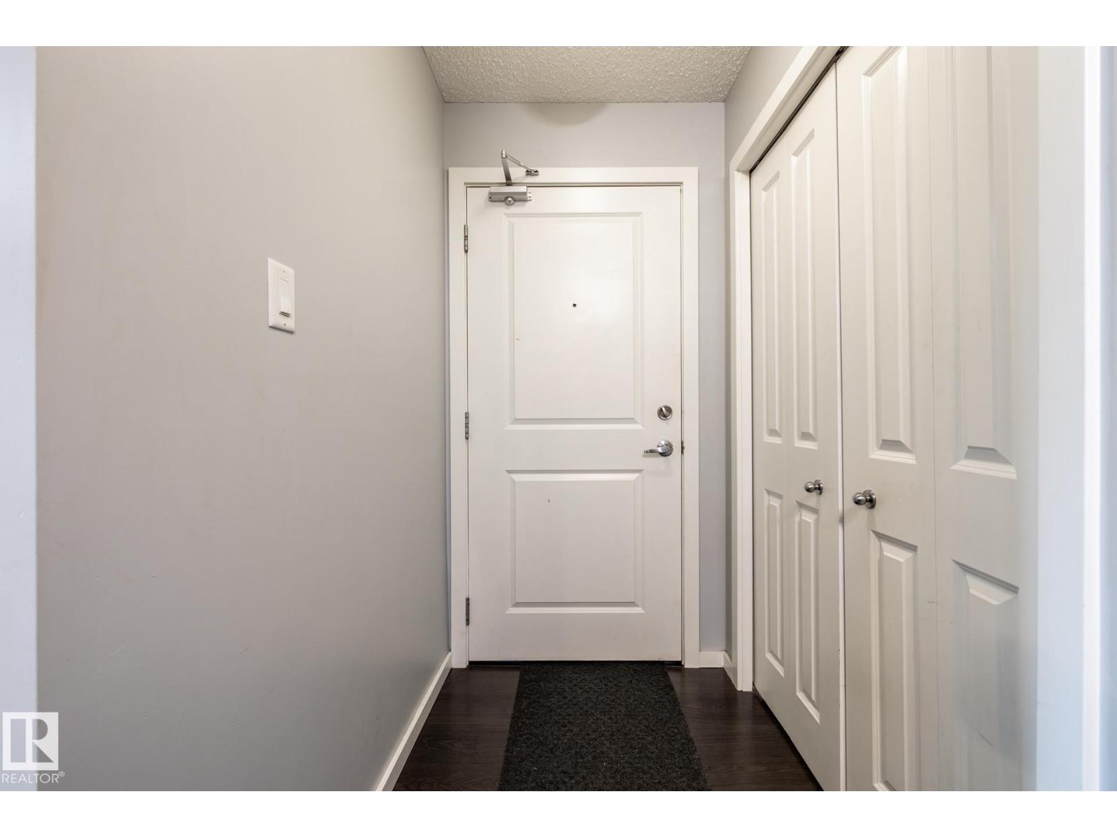 #102 508 ALBANY WY NW NW - 10