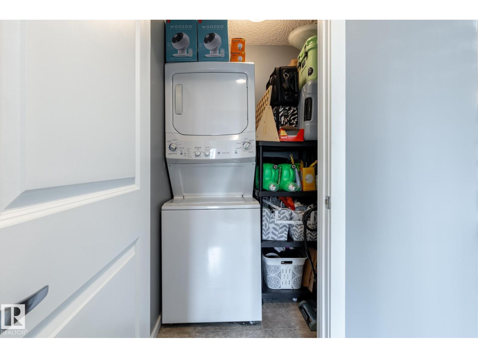 #102 508 ALBANY WY NW NW - 25