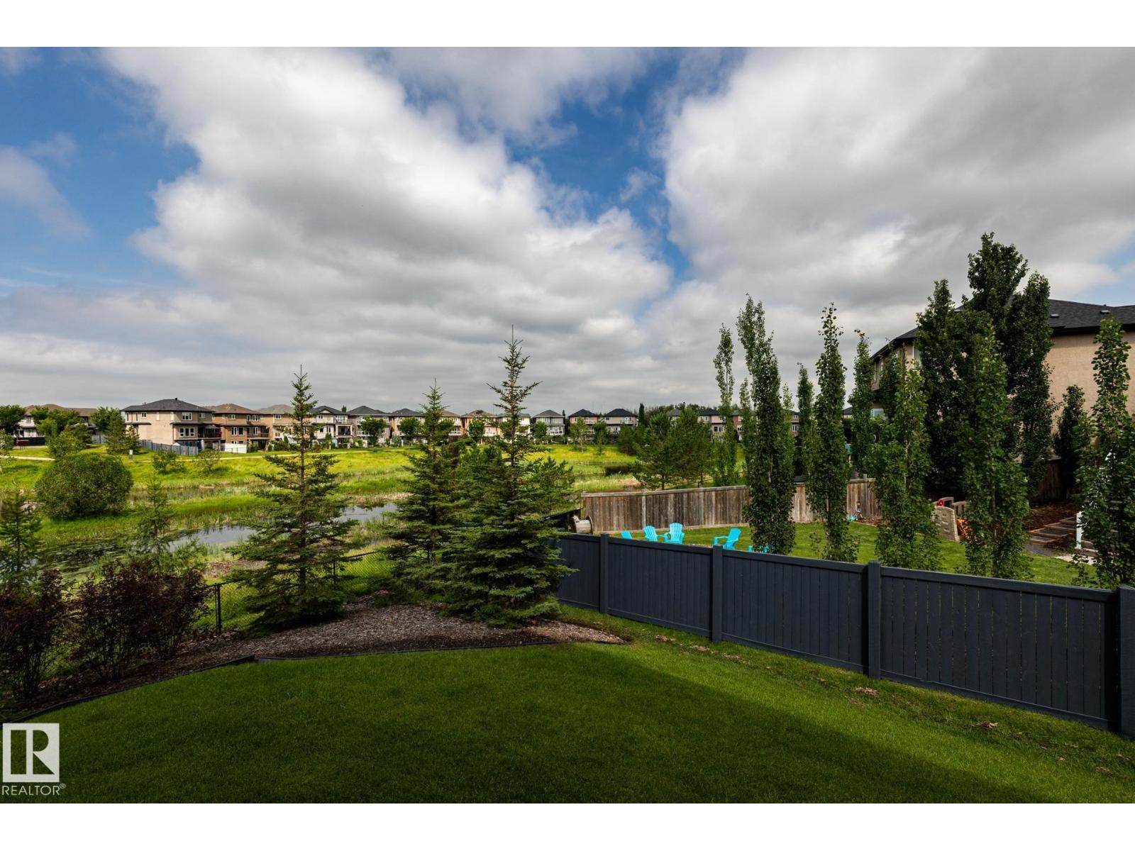 #102 508 ALBANY WY NW NW - 2