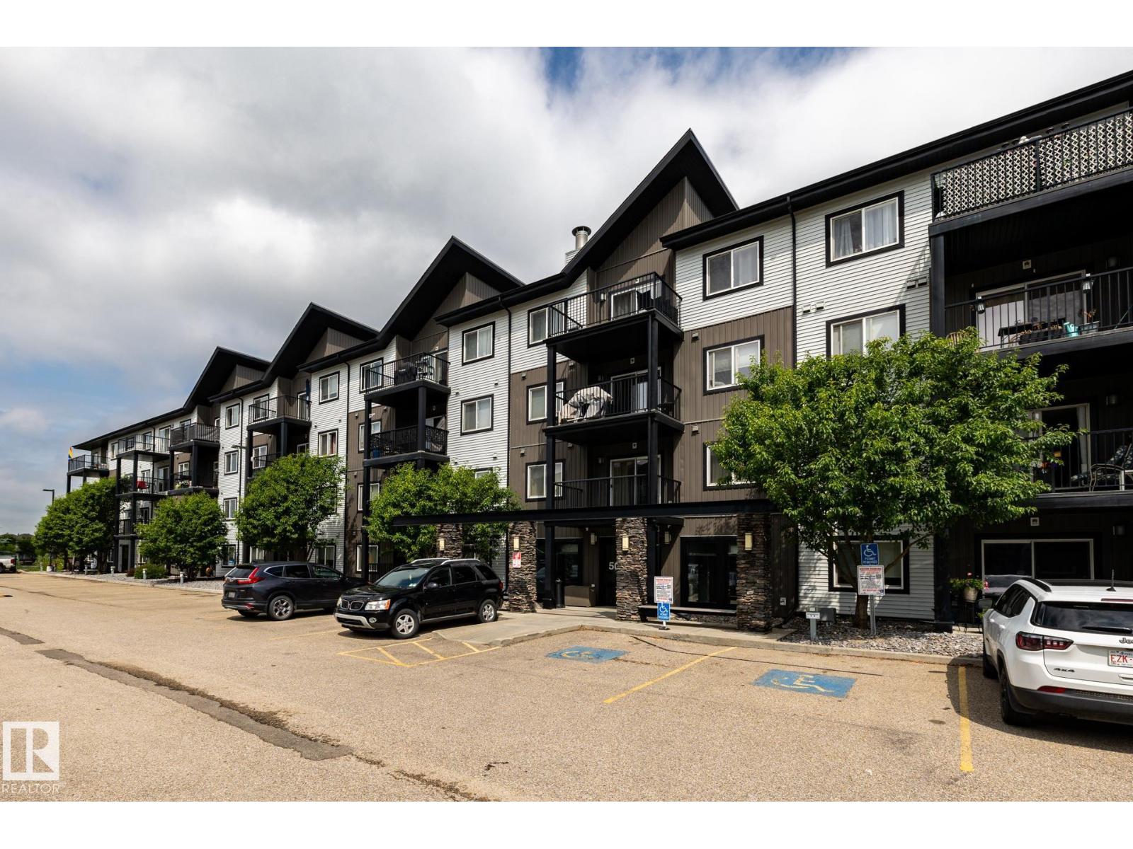 #102 508 ALBANY WY NW NW - 9