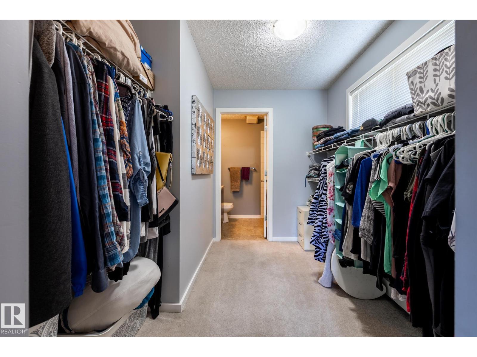 #102 508 ALBANY WY NW NW - 30