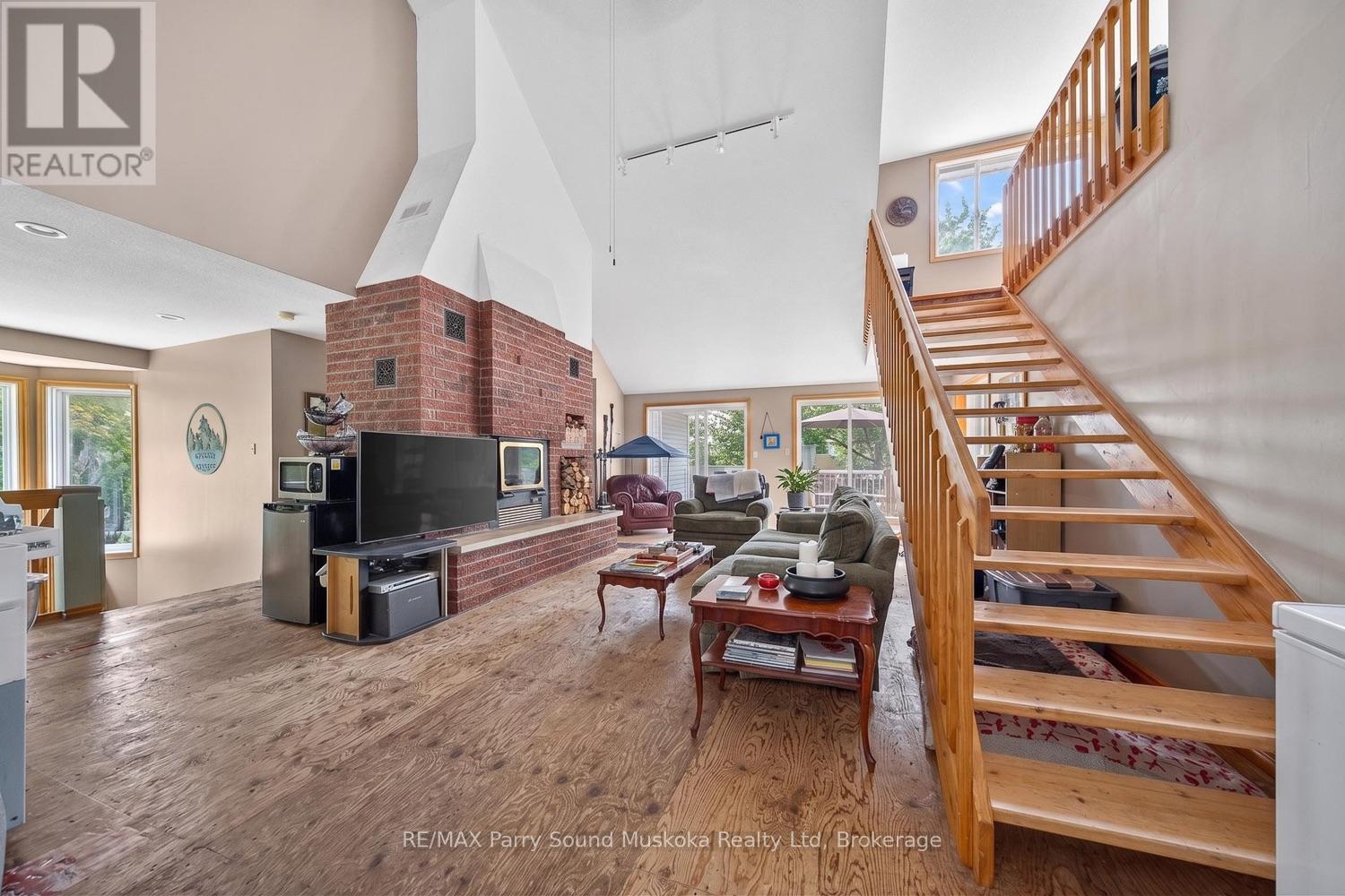 39 FRED DUBIE ROAD - 32