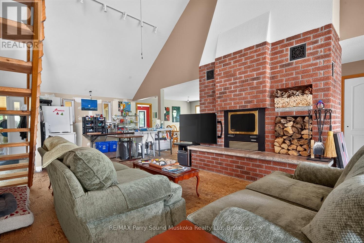 39 FRED DUBIE ROAD - 34