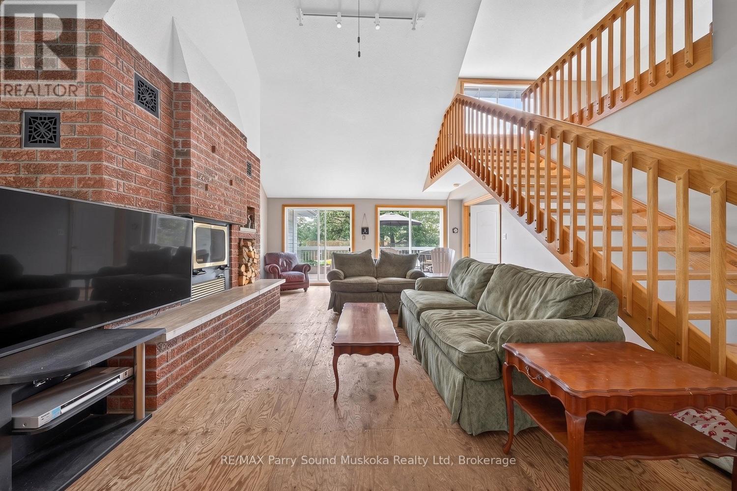 39 FRED DUBIE ROAD - 35