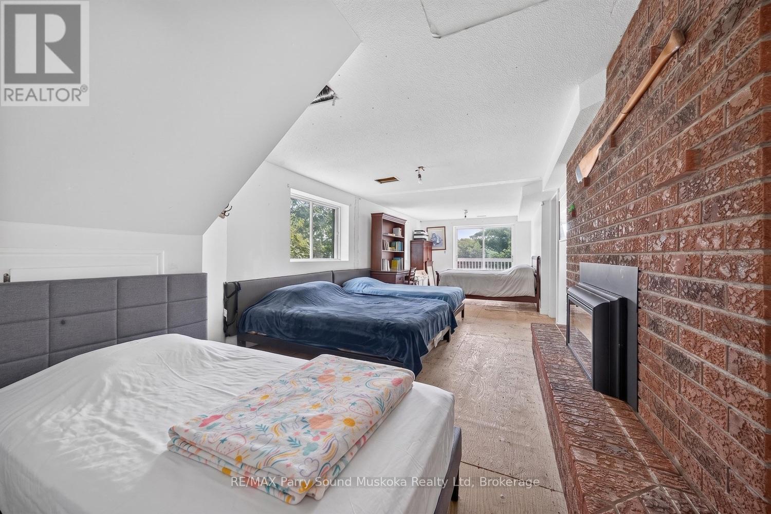 39 FRED DUBIE ROAD - 45