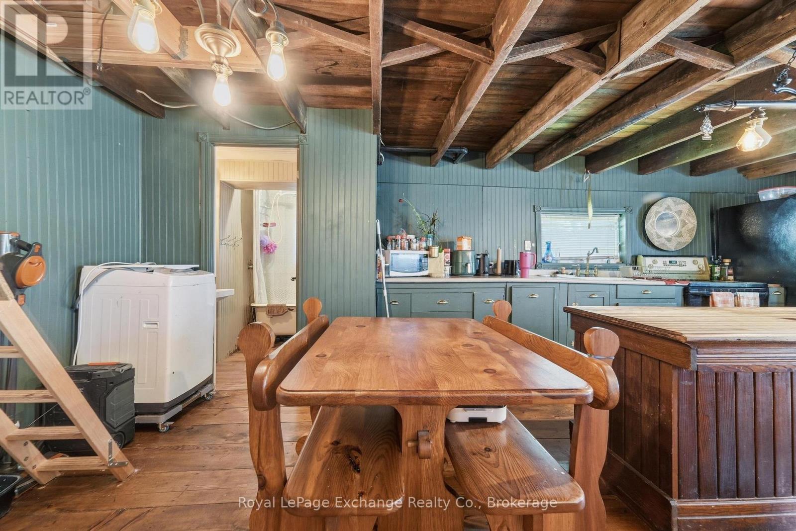 28 WICKHAM STREET - 32