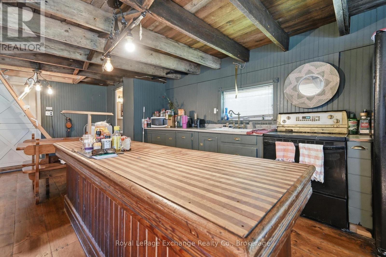 28 WICKHAM STREET - 33