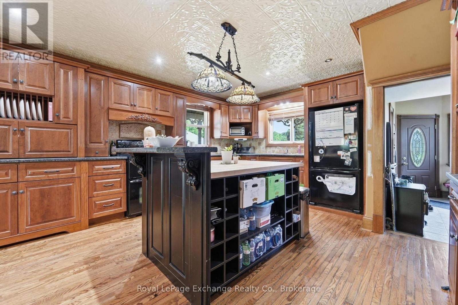 28 WICKHAM STREET - 8