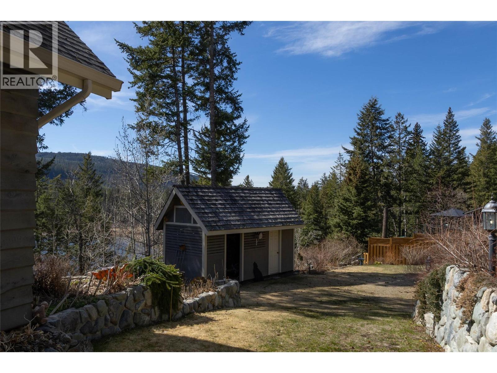 1920 Lakeview Drive - 37