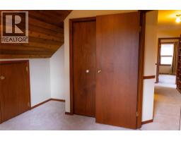1920 Lakeview Drive, Kamloops, BC V0E1Z1 Photo 24