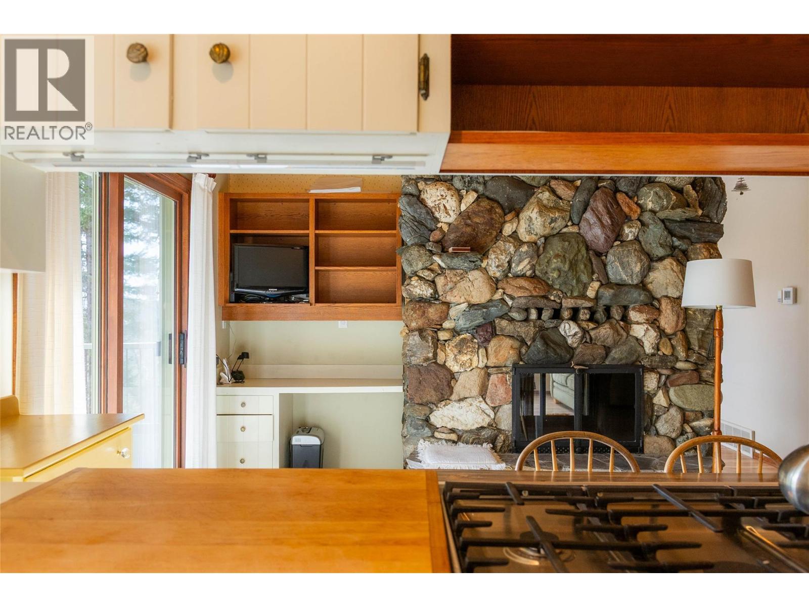 1920 Lakeview Drive - 4