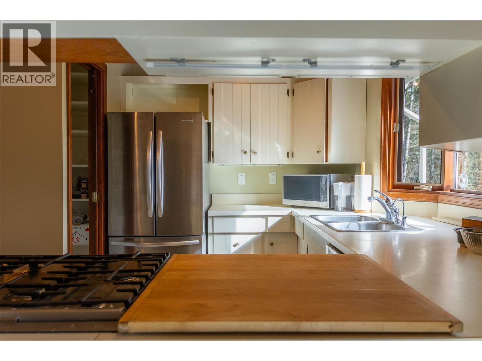 1920 Lakeview Drive - 6