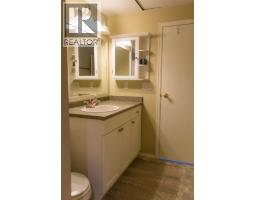 1920 Lakeview Drive, Kamloops, BC V0E1Z1 Photo 32