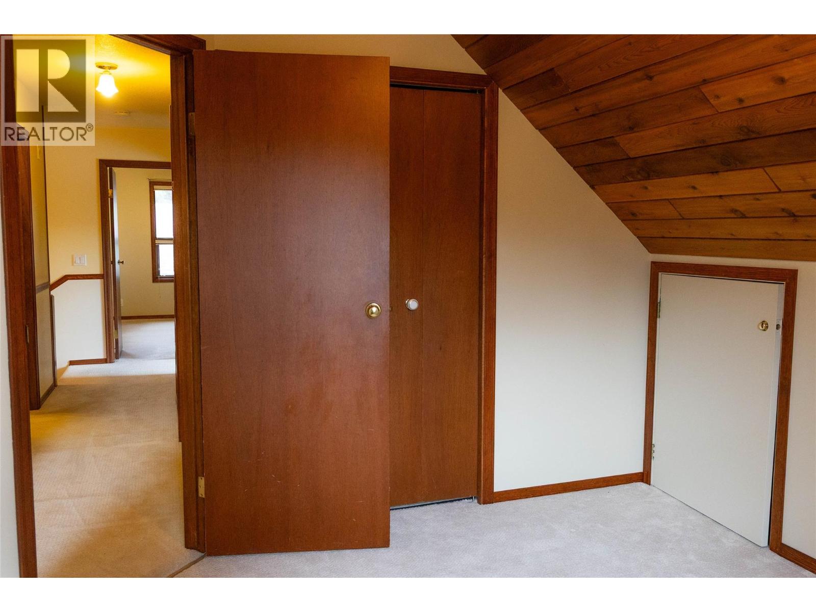 1920 Lakeview Drive - 22