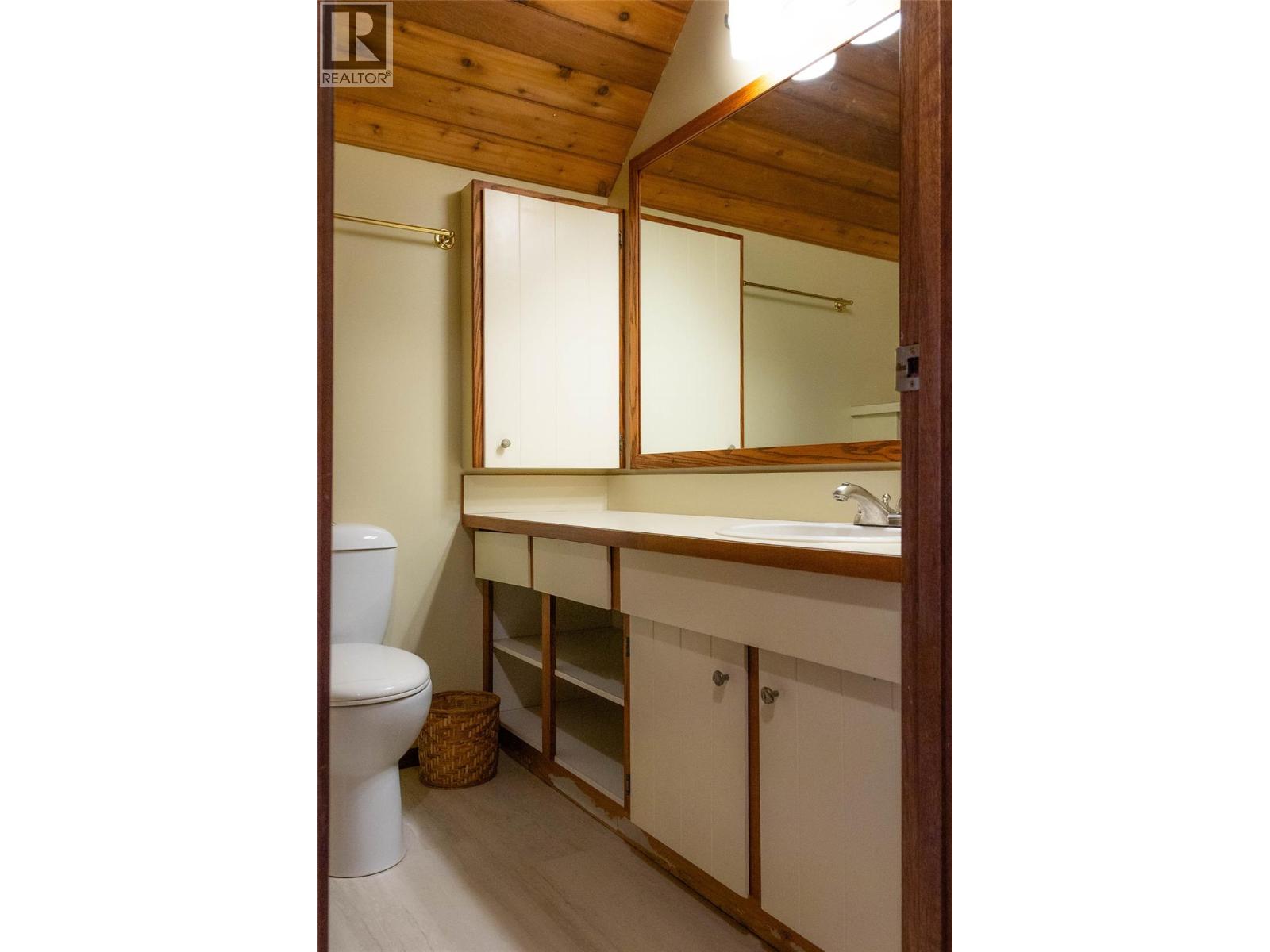 1920 Lakeview Drive - 27