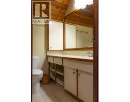 1920 Lakeview Drive, Kamloops, BC V0E1Z1 Photo 27