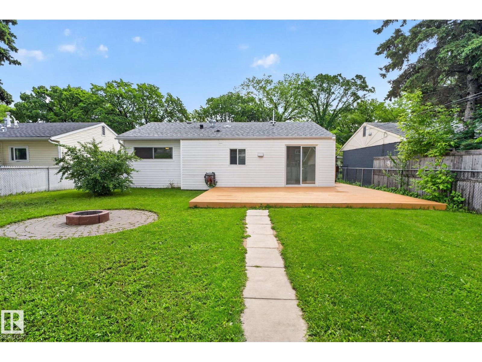 12952 114 ST NW - 23
