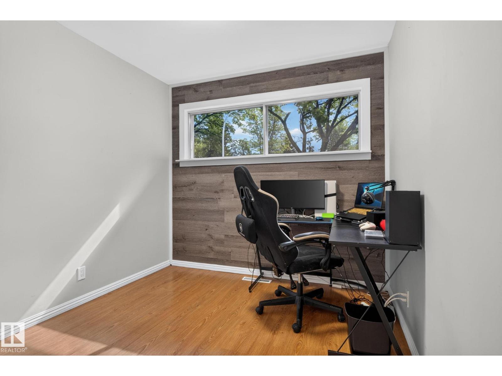 12952 114 ST NW - 15