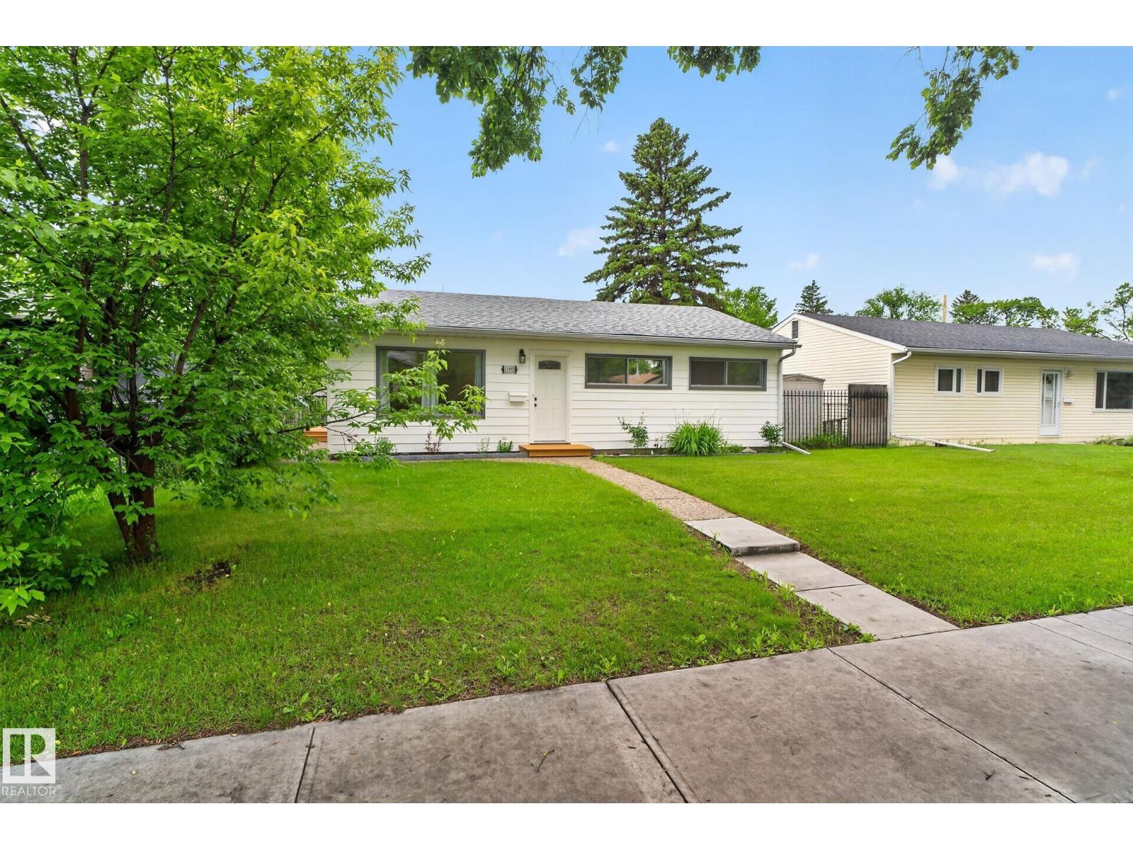 12952 114 ST NW - 29