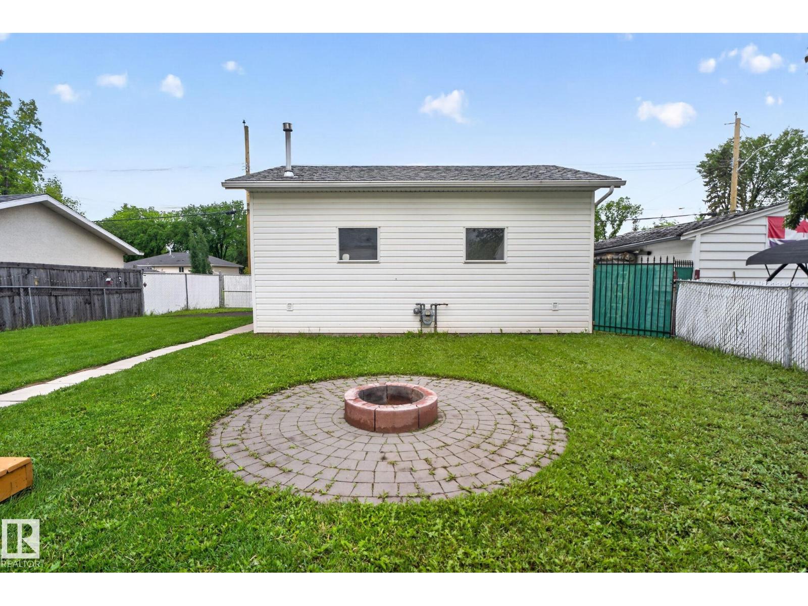 12952 114 ST NW - 28