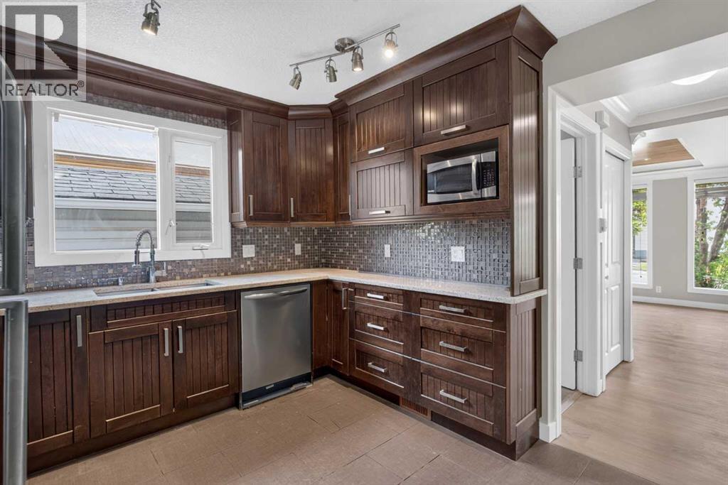 2515 62 Street NE - 11