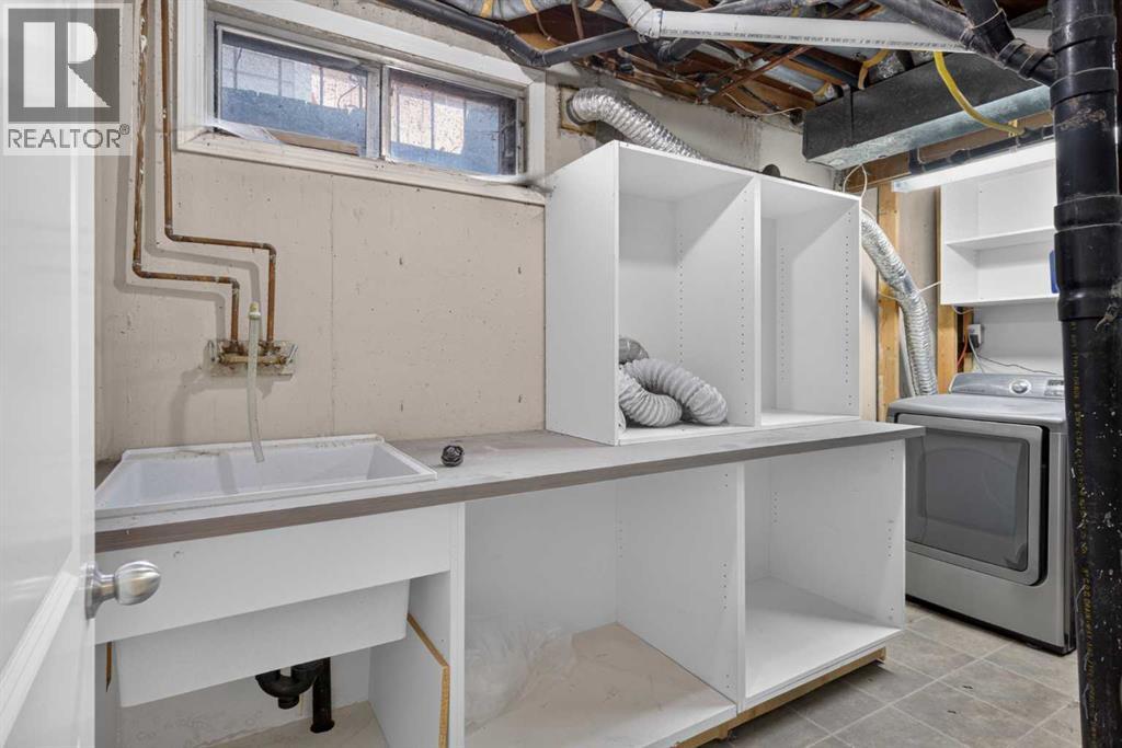 2515 62 Street NE - 35
