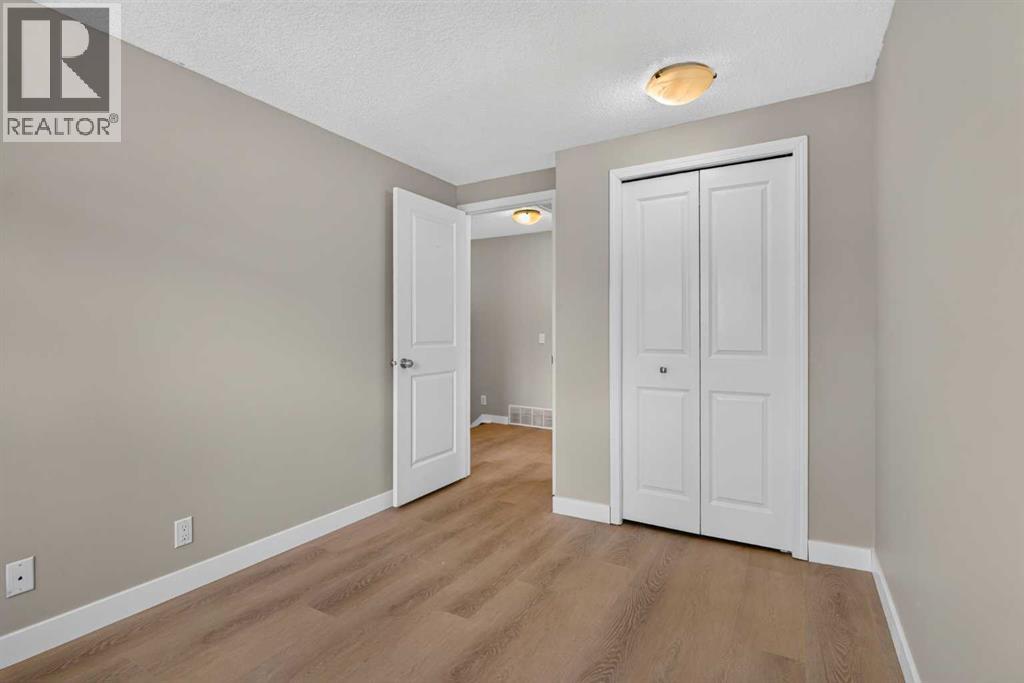 2515 62 Street NE - 20