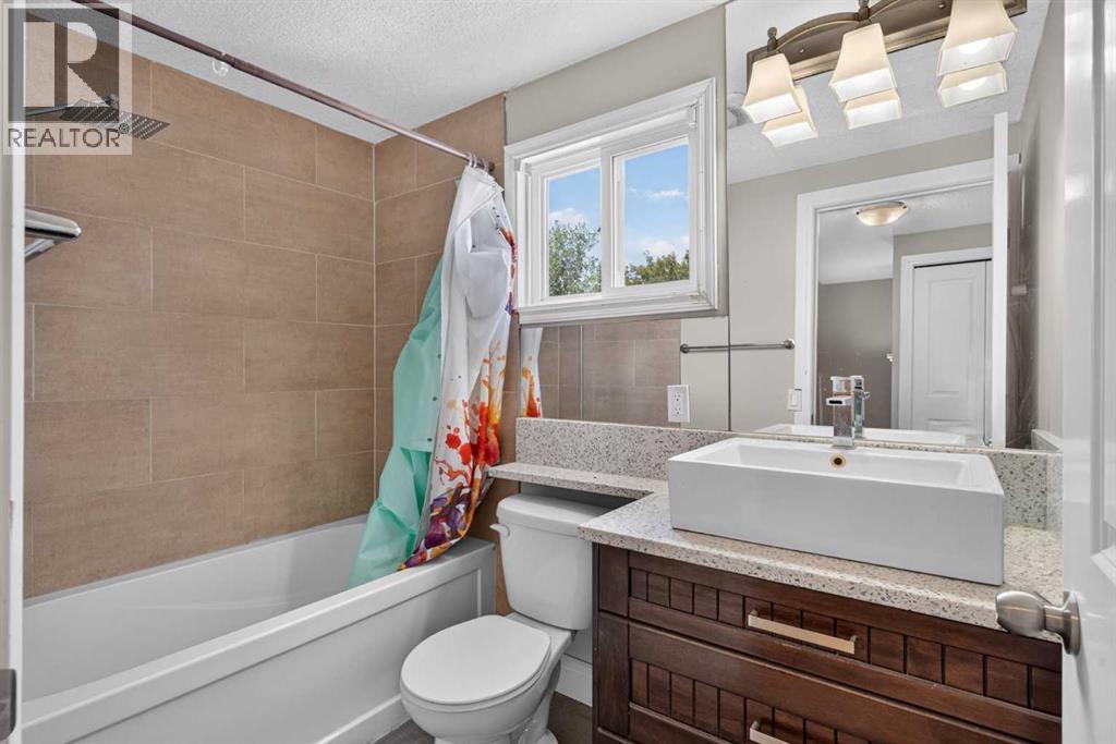 2515 62 Street NE - 22