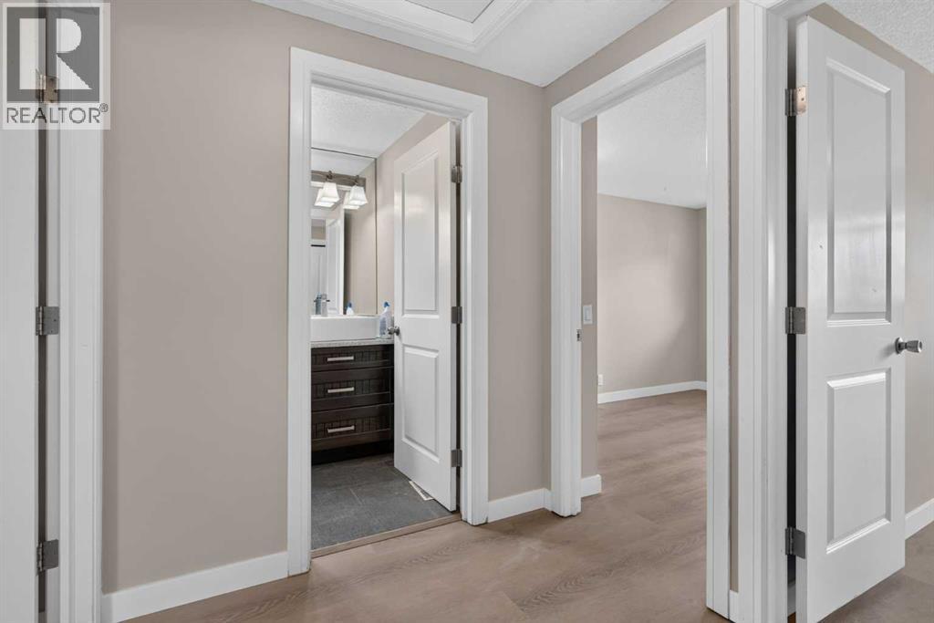 2515 62 Street NE - 21