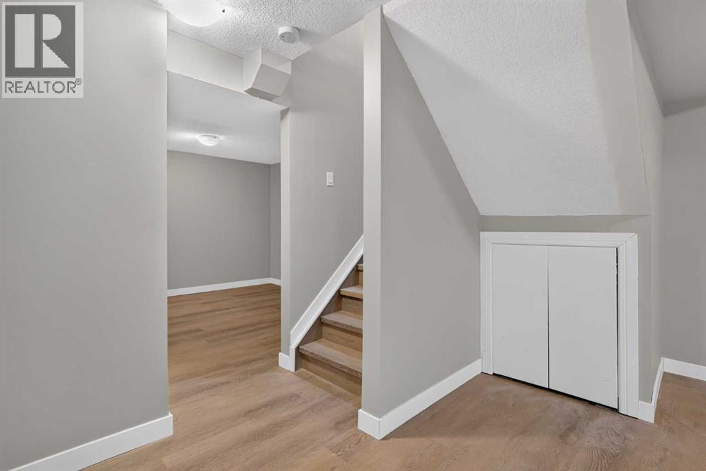 2515 62 Street NE - 27