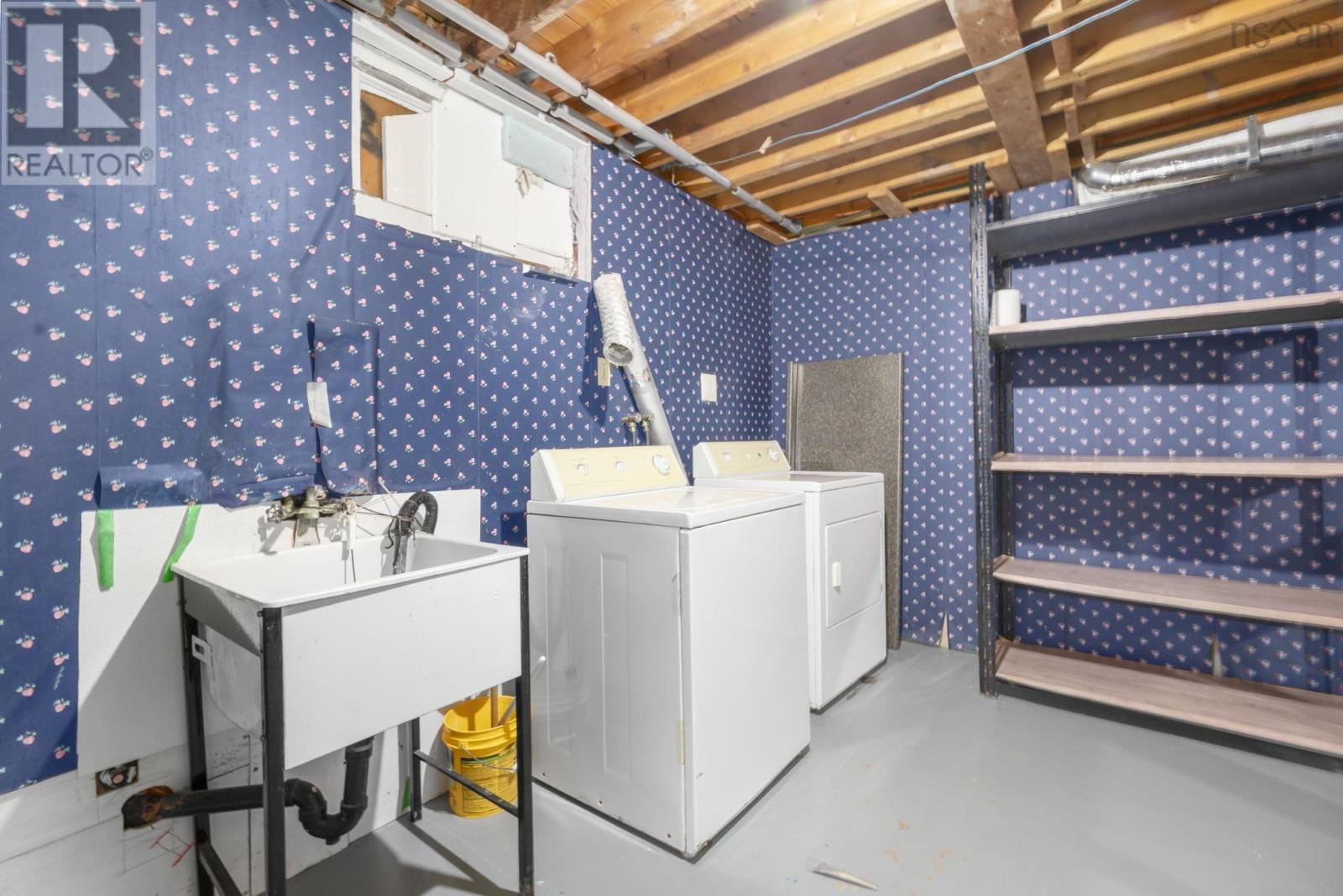 22 Badger Avenue - 33