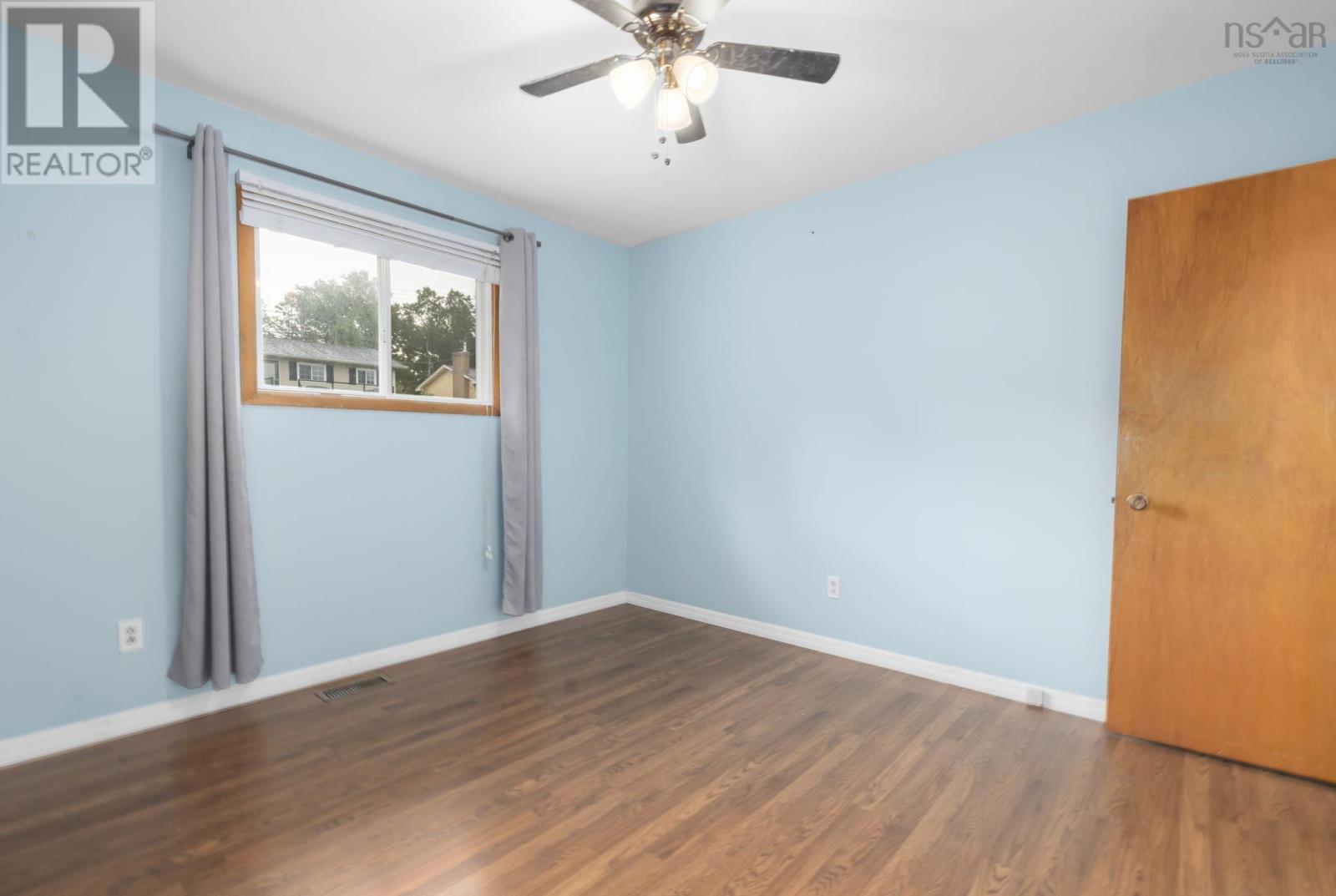 22 Badger Avenue - 16