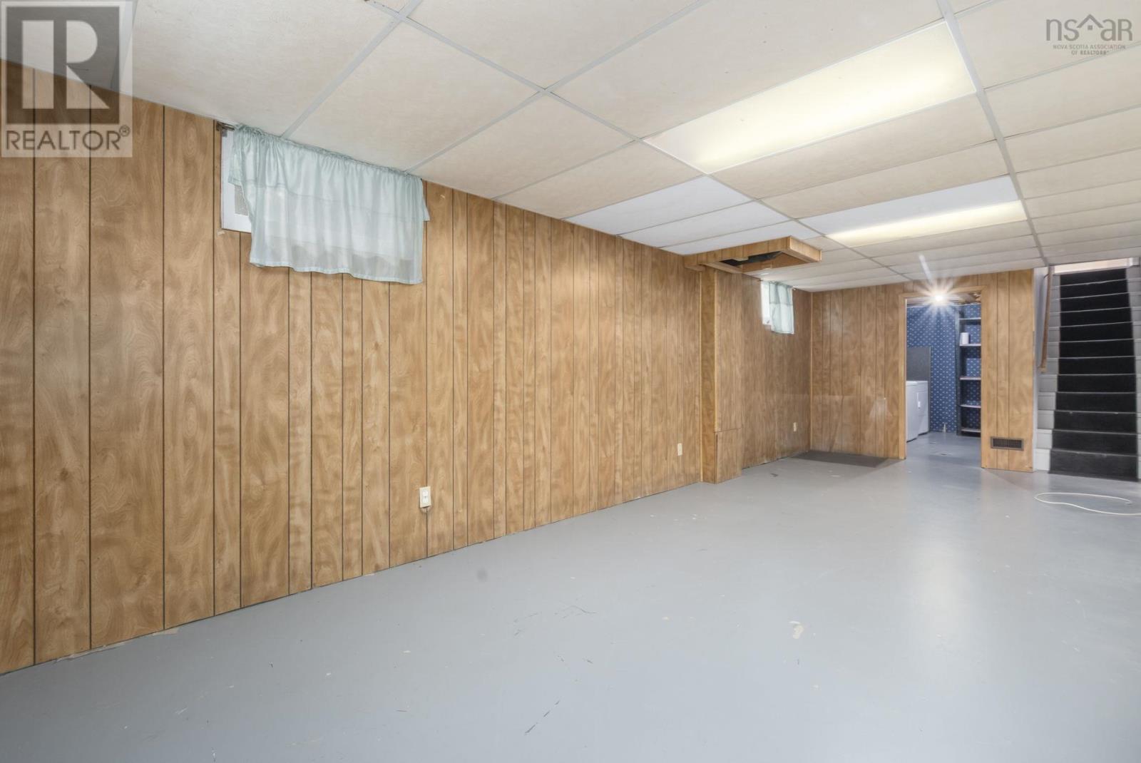 22 Badger Avenue - 27