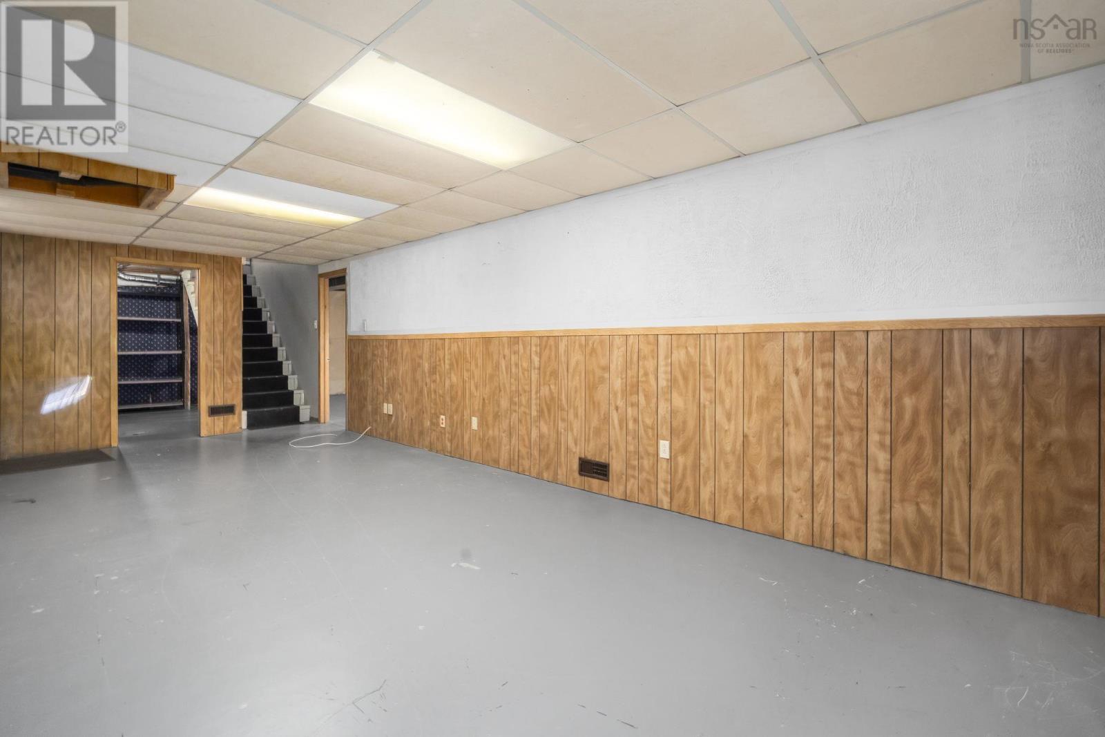 22 Badger Avenue - 28