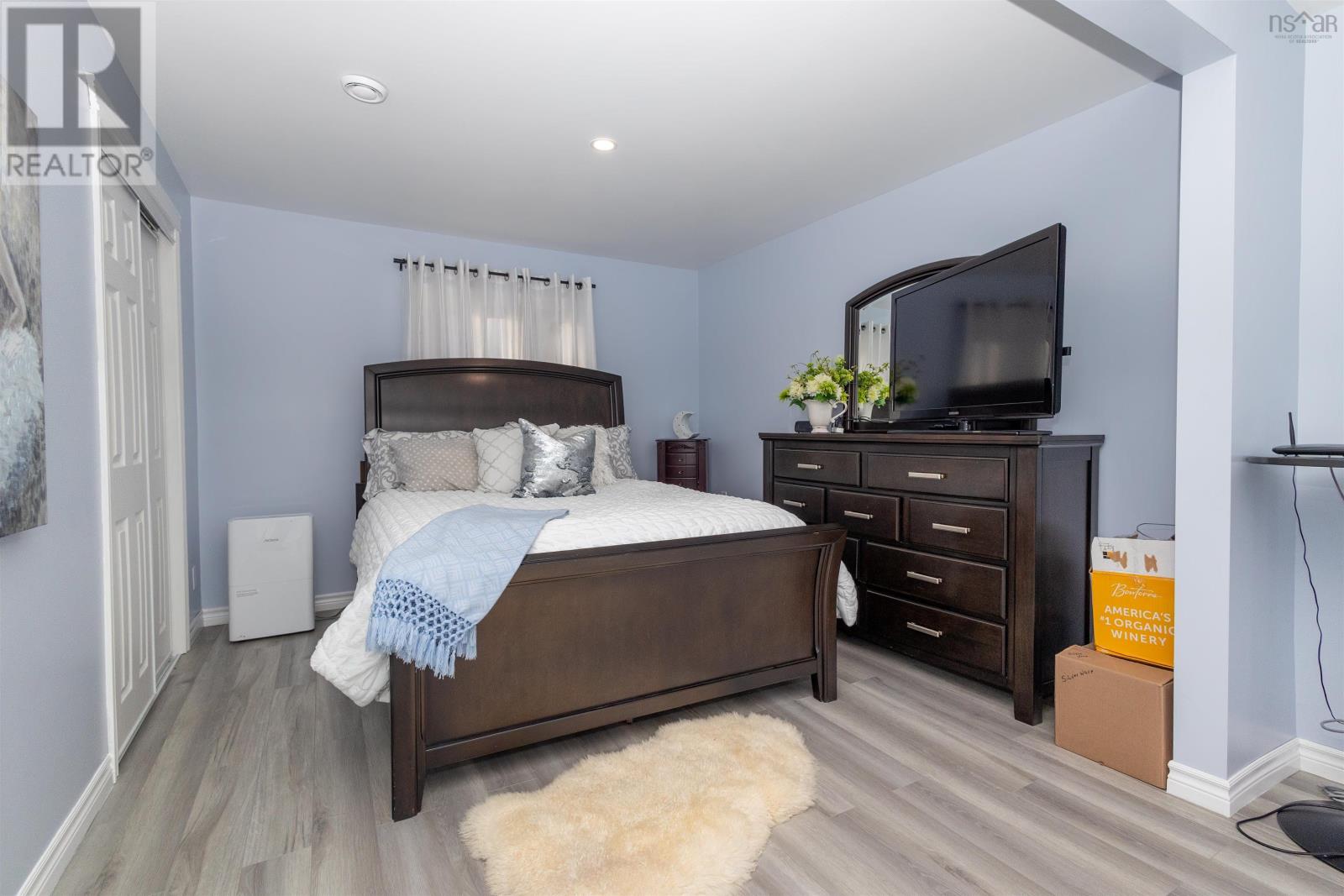 378 Stewart Road - 25
