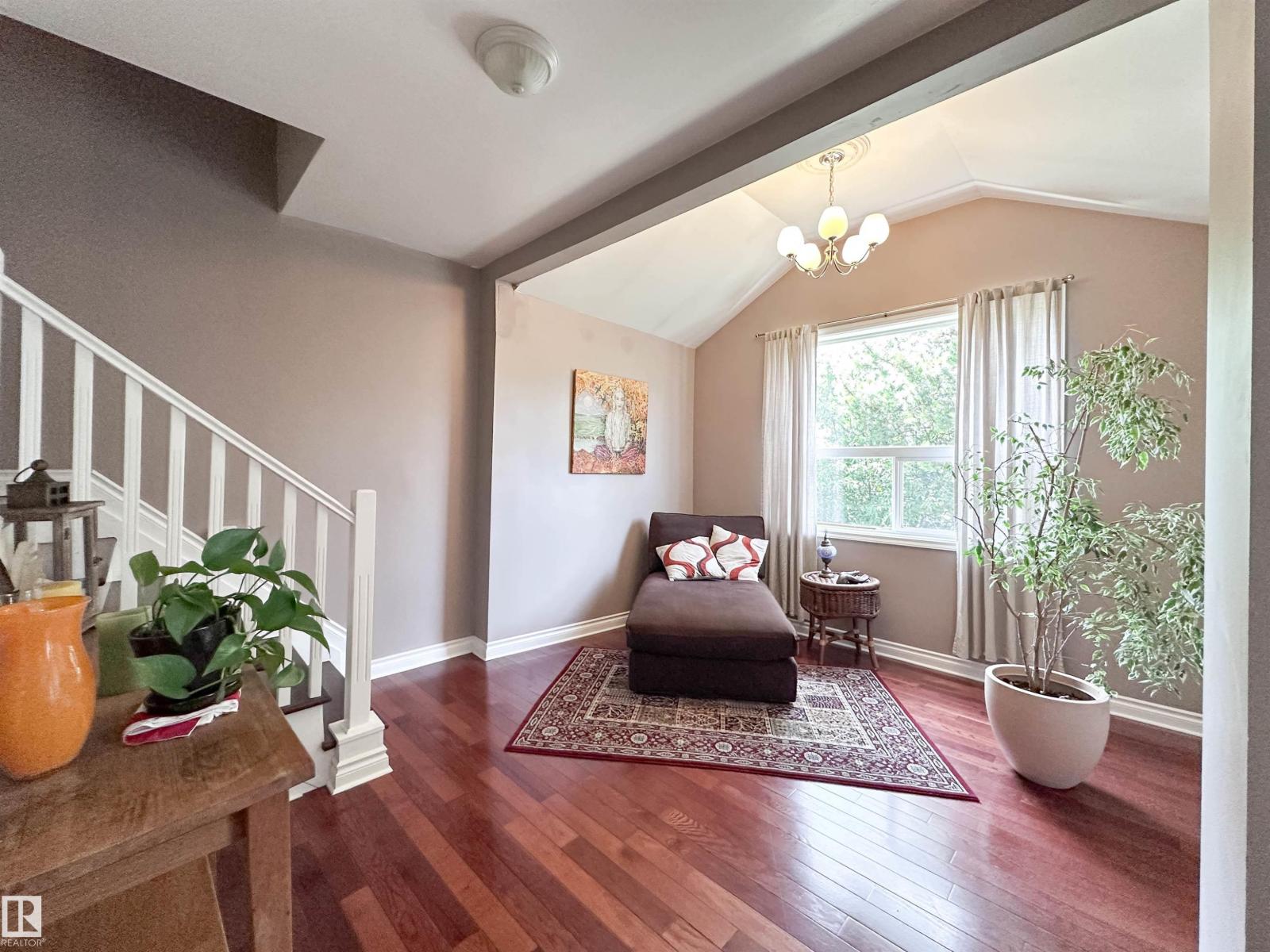 11825 80 ST NW - 15