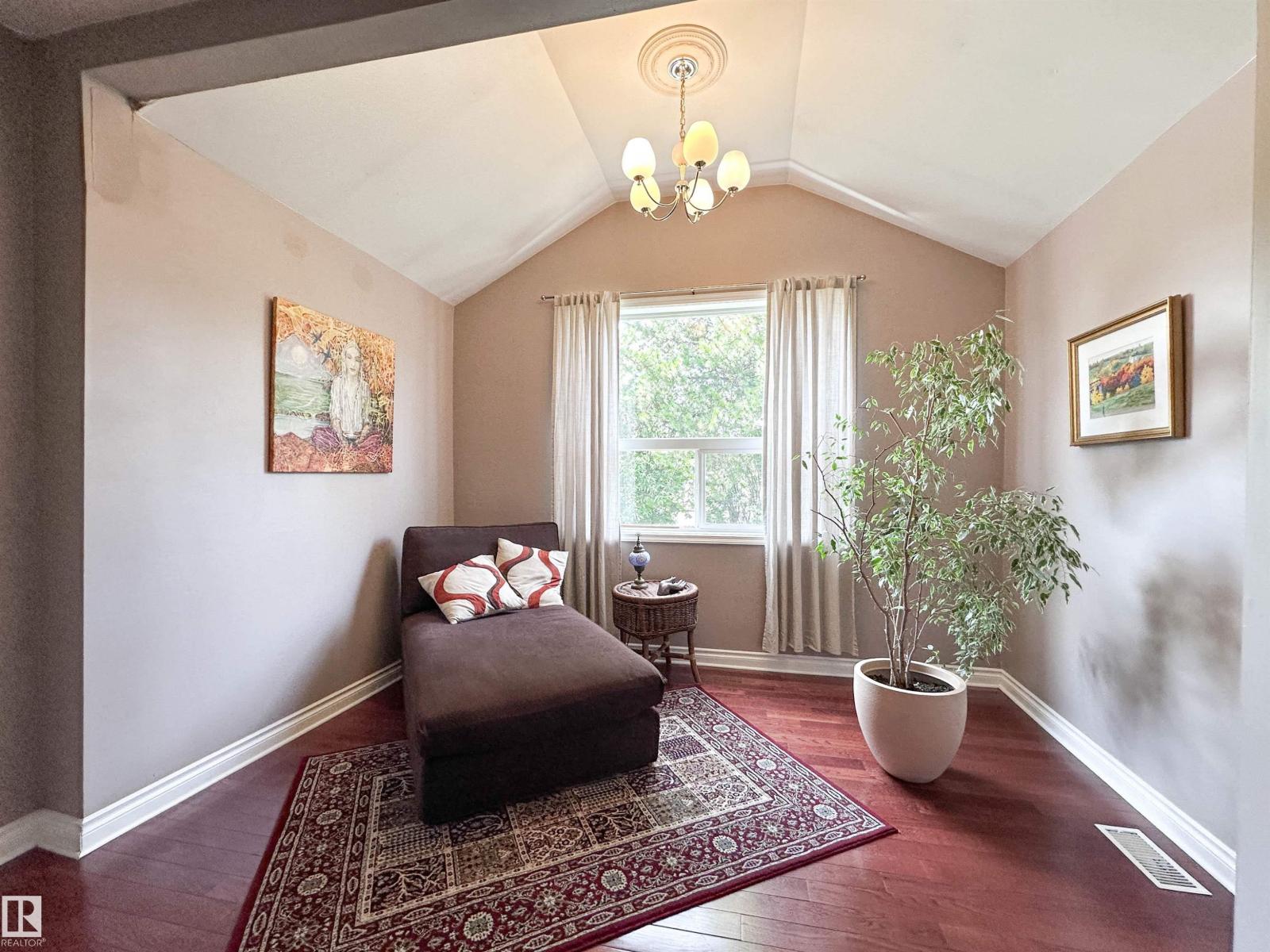 11825 80 ST NW - 16